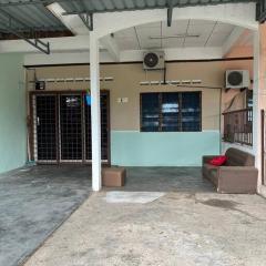 Hajjah Homestay Jln Rajawali Tg Agas