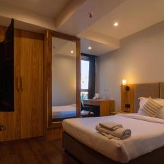 Emerald Hotel