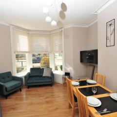 Harrogate Self Catering -Harrogate Convention View - Parking