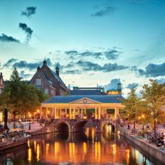 Leiden City Centre Canal View or Terrace View Apartments