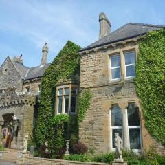 Hunday Manor Country House Hotel