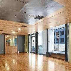 Perfectly located 2BD near Times Square with Gym