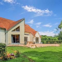 3 Bedroom Amazing Home In Carrouges