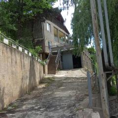 Hause of Ashot