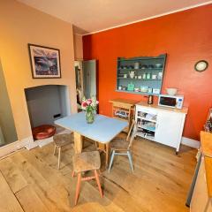 Maisonette - Halfway down to Swanage or up to Durlston