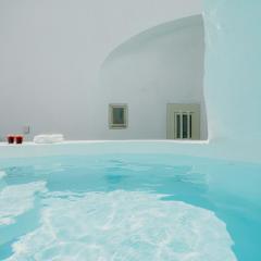 Villa Patitiri cave house with private pool in Megalochori Santorini