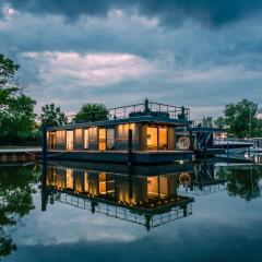 200 qm schwimmendes Penthouse