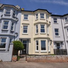 Flat 2, 10 Seafield Road