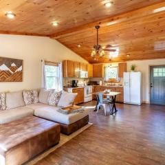 *New Owner Special* Cozy Cabin with mountain views
