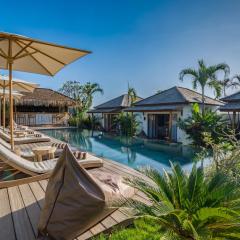 EHOA NYANYI BEACH Boutique Hotel - In front of entrance to NUANU