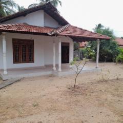 Rosa Kusum Vacation Home Near Kudawa Beach In Kalpitiya