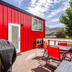 Tiny Home paradise with hottub