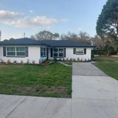 Retreat Overlooking Lake Dora!