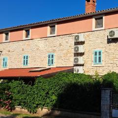 Eti and Mia holiday home