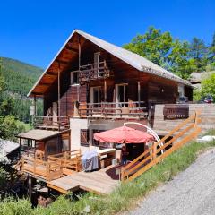 Chalet Ailleurs Appartement à Molines en Queyras