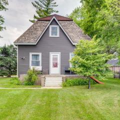 Charming Eagle Grove Farmhouse with Patio!