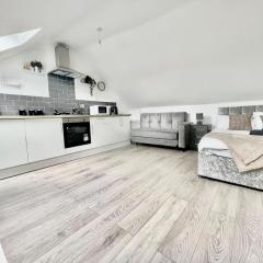 Exec 1-Bedroom Studio Apartment Briton Ferry, Neath Port Talbot 5