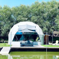 DOMEGLAMPING at FISHINGLAKE