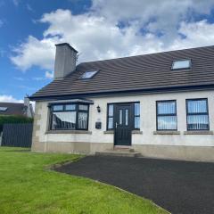 Holiday Home in Ballycastle - Fáinne na Cairde