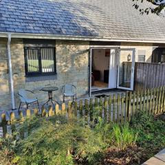 Modern, self-contained annexe in the countryside