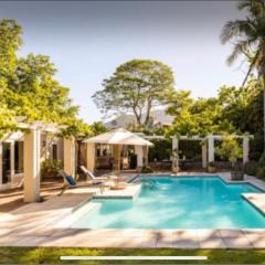 Garden Cottage - Leafy Constantia Guest House