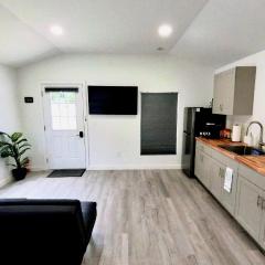 All modern Studio with private entry & parking.