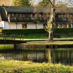 Das Waldseechalet Märchenhafter Waldseeblick - moderne Wohnung mit Infrarotsauna