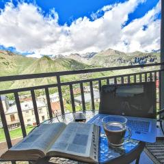 Kazbegi 4U