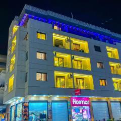Hot appar Luxury SuiteMar