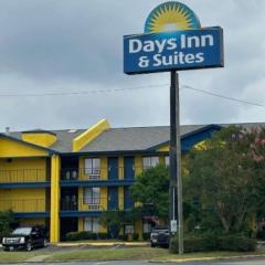 Days Inn & Suites Mobile