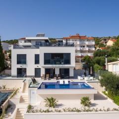 Villa Julian with a heated pool