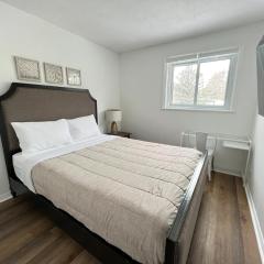 Letitia Heights !C Quiet and Modern Private Bedroom with Shared Bathroom