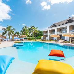 Cook's Bay Hotel & Suites