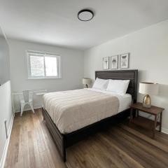Letitia Heights !D Quiet and Stylish Private Bedroom with Shared Bathroom
