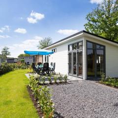 Modern chalet near De Veluwe National Park