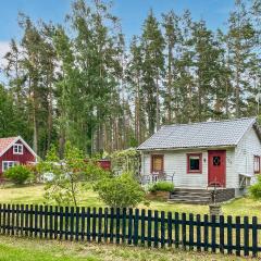 Nice Home In Vassmolösa With Kitchen