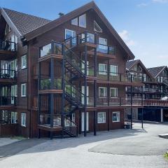 Lovely Apartment In Geilo With Wifi