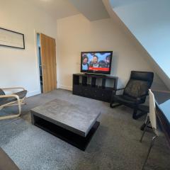 2 Bedroom 2 bathroom Apartment 8 including free parking