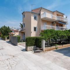 Nice small apartment with a sea view