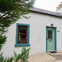 Tig Cottage - a rural, quirky, pet friendly 2 bedroom cottage near Ballantrae