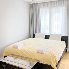 Prime Comfort Apartment with Balcony & Free Parking