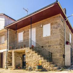 Amazing Home In A Peroxa With House A Panoramic View