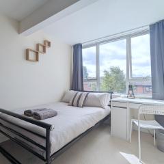 Guest Rooms Near City Centre & Dock Free Parking