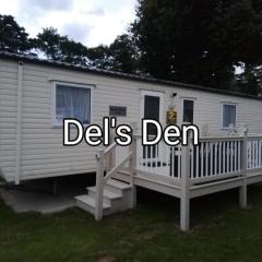 Del's den lakeside weeley bridge