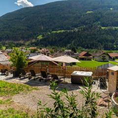 Apartment, historic Chalet & Guest House Neuhaus