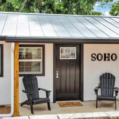 Poplar Place Soho with Hot Tub - 6 Blks to Main St