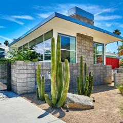 Stunning Palm Springs 2 Bedroom Condo