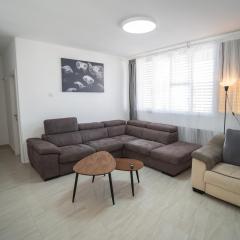Netanya Central SEA & SHOP