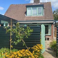 2 Bedroom Cozy Home In Noordwijkerhout