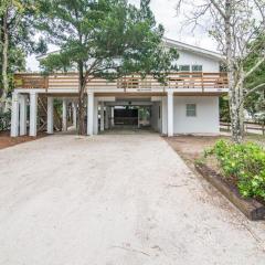 Cozy Beach House Steps from the Shore 4BR